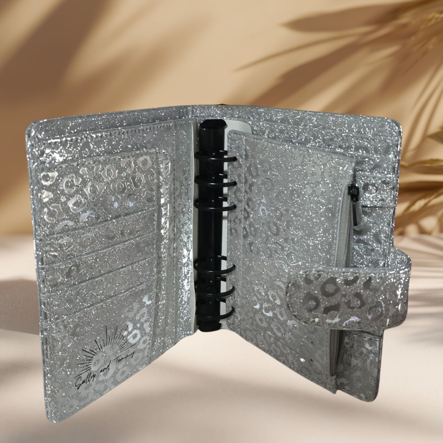 A6 Budget Binder – Silber Glitzer Leo