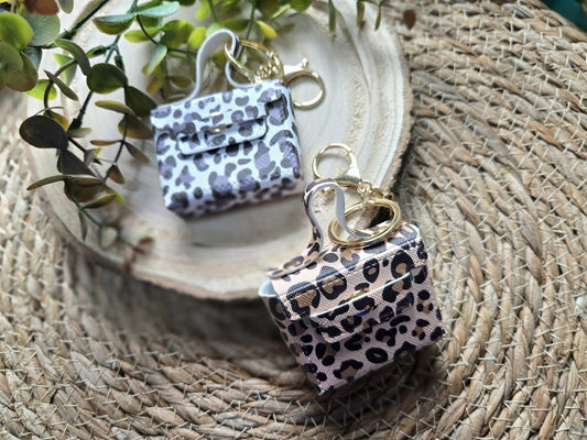 Anhänger Leo Taschen